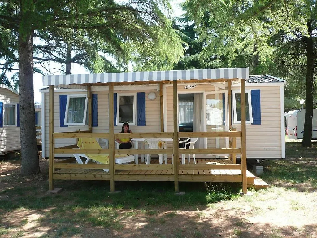 Camping Le Bois De Pleuven Saint-Yvi France