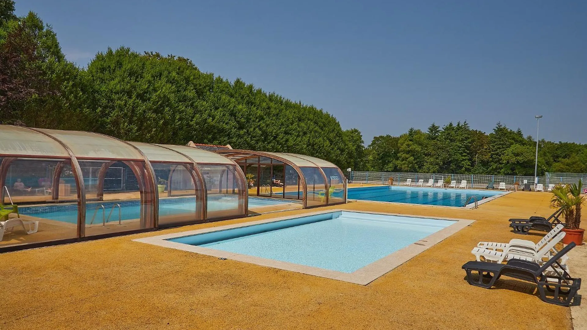 Campsite Camping Le Bois De Pleuven Saint-Yvi