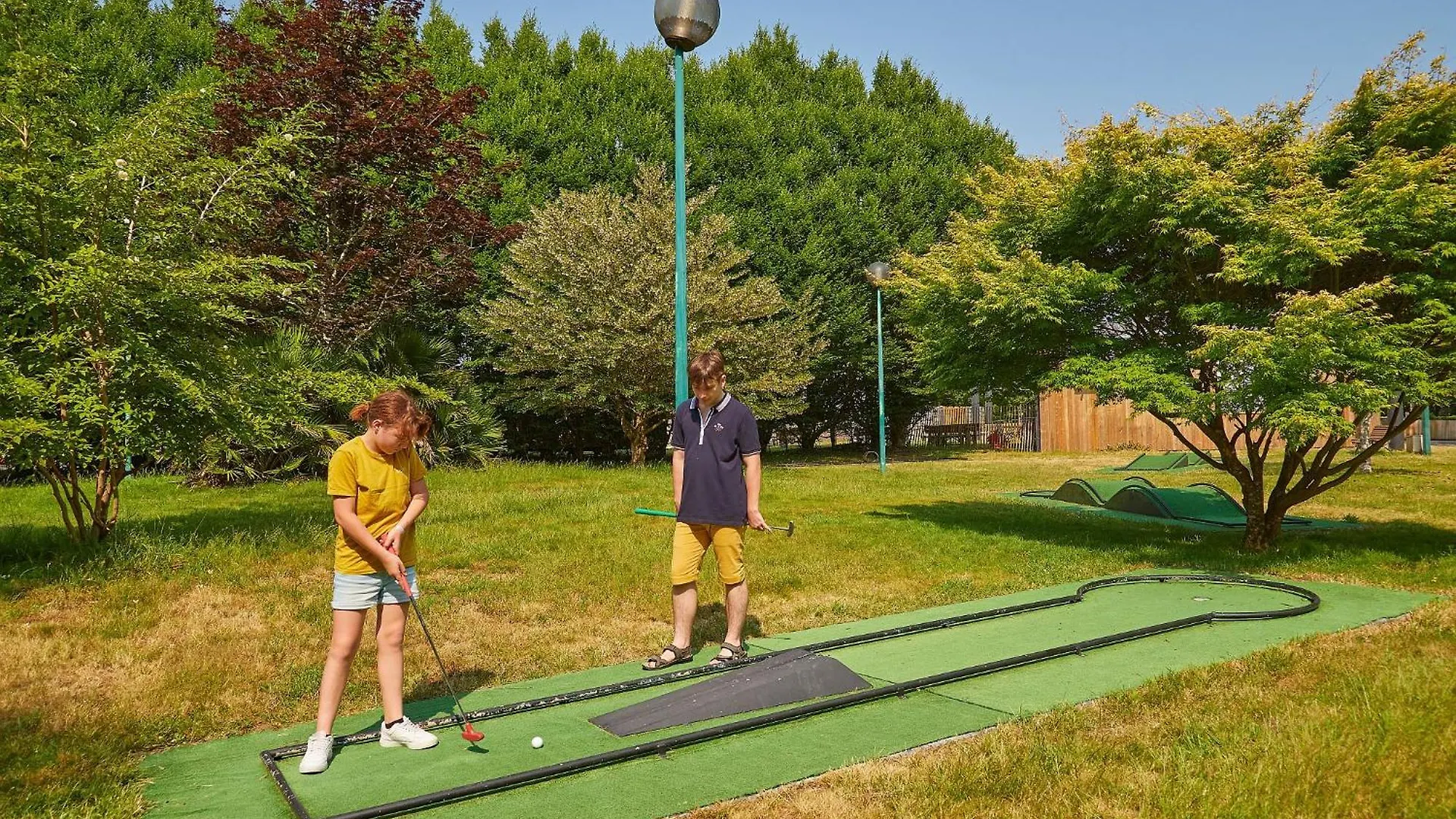 Camping Le Bois De Pleuven Saint-Yvi 0*,